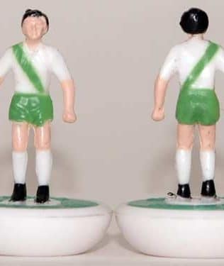 Werder Bremen - Team + 2 substitutes and spare keeper (SAME KIT OF THE RODDED KEEPER) in SUBBUTEO REPLICA GREEN BOX from the 70s