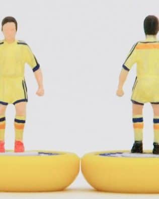 Japan away WORLD CUP 2014 - Team + 2 substitutes and spare keeper (SAME KIT OF THE RODDED KEEPER) in COLORED REPLICA SUBBUTEO BOX (on the cover name, figure and logo of the contained team)