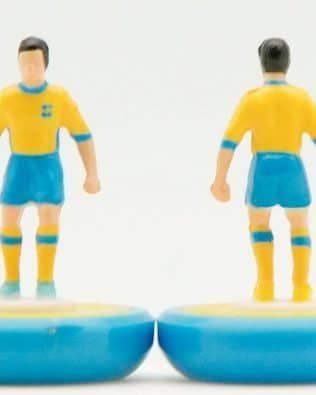 Sweden home EURO 2016 - Team + 2 substitutes and spare keeper (SAME KIT OF THE RODDED KEEPER) in Soccer3D BOX