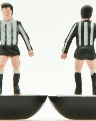 Newcastle 1971 - Team + 2 substitutes and spare keeper (SAME KIT OF THE RODDED KEEPER) in SUBBUTEO REPLICA GREEN BOX from the 70s