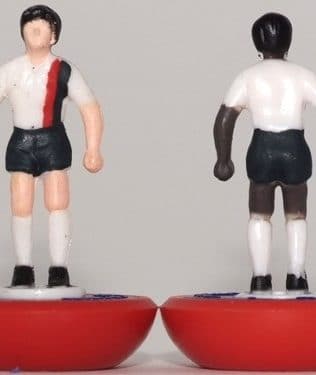 USA home CONFEDERATIONS CUP 2009 - Team + 2 substitutes and spare keeper (SAME KIT OF THE RODDED KEEPER) in COLORED REPLICA SUBBUTEO BOX (on the cover name, figure and logo of the contained team)
