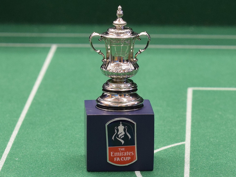 The FA CUP Trophy