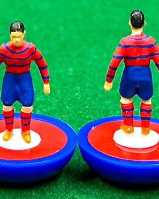 Royal Engineers 1872 FA CUP Final - Team+2 substitutes and a spare goalkeeper in SUBBUTEO REPLICA COLORED BOX (name, logo and figure of the team on the cover)