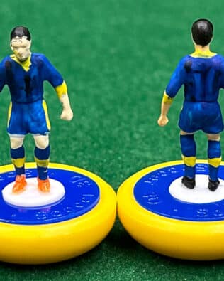 Verona 2024 - Team + 2 substitutes and spare keeper (SAME KIT OF THE RODDED KEEPER) in COLORED REPLICA SUBBUTEO BOX (on the cover name, figure and logo of the contained team)