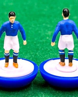 Everton 1906 - Team+2 substitutes and a spare goalkeeper in SUBBUTEO REPLICA COLORED BOX (name, logo and figure of the team on the cover)