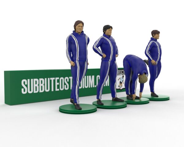 Reserve players warming up – Hand-Painted Subbuteo Accessory (Set of 4) - Image 6