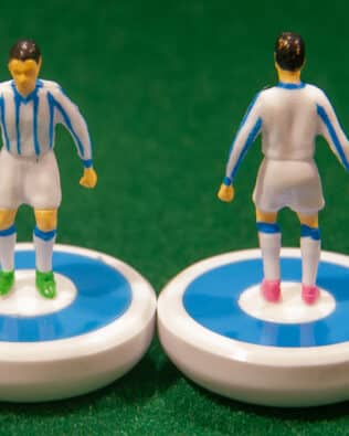 Pescara 2026 - Team + 2 substitutes and spare keeper (SAME KIT OF THE RODDED KEEPER) in COLORED REPLICA SUBBUTEO BOX (on the cover name, figure and logo of the contained team)