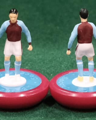 Aston Villa 2026 - Team in COLORED REPLICA SUBBUTEO BOX (on the cover name, figure and logo of the contained team)