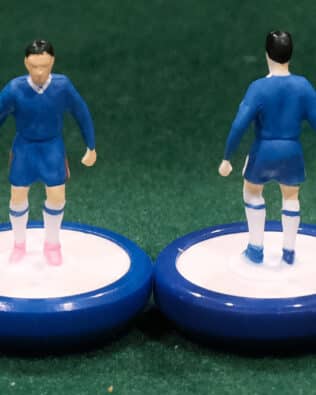 Chelsea 2026 - Team + 2 substitutes and spare keeper (SAME KIT OF THE RODDED KEEPER) in COLORED REPLICA SUBBUTEO BOX (on the cover name, figure and logo of the contained team)