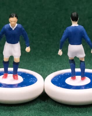 Everton 2026 - Team in COLORED REPLICA SUBBUTEO BOX (on the cover name, figure and logo of the contained team)