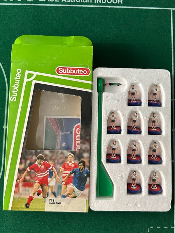 England SUBBUTEO LW Ref. 719 - Image 2