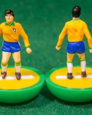 Brazil World Cup 1966 - Team + 2 substitutes and spare keeper (SAME KIT OF THE RODDED KEEPER) in SUBBUTEO REPLICA GREEN BOX from the 70s