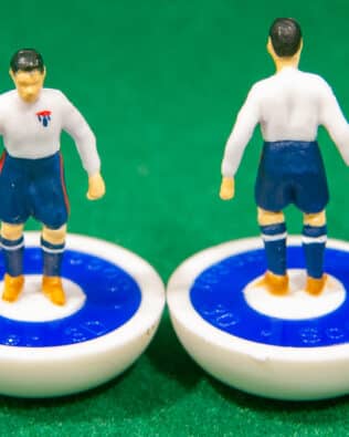 Cuba World Cup 1938 - Team + 2 substitutes and spare keeper (SAME KIT OF THE RODDED KEEPER) in Soccer3D BOX