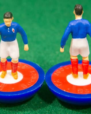 France World Cup 1954 - Team + 2 substitutes and spare keeper (SAME KIT OF THE RODDED KEEPER) in COLORED REPLICA SUBBUTEO BOX (on the cover name, figure and logo of the contained team)