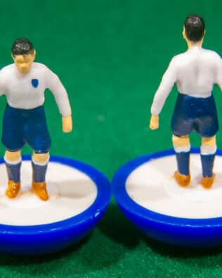 England World Cup 1954 - Team + 2 substitutes and spare keeper (SAME KIT OF THE RODDED KEEPER) in SUBBUTEO REPLICA GREEN BOX from the 70s