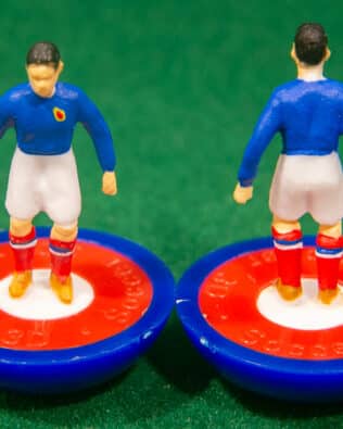 Yugoslavia World Cup 1954 - Team + 2 substitutes and spare keeper (SAME KIT OF THE RODDED KEEPER) in Soccer3D BOX