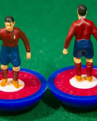 Mexico World Cup 1950 - Team + 2 substitutes and spare keeper (SAME KIT OF THE RODDED KEEPER) in COLORED REPLICA SUBBUTEO BOX (on the cover name, figure and logo of the contained team)