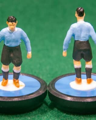 Uruguay World Cup 1930 - Team + 2 substitutes and spare keeper (SAME KIT OF THE RODDED KEEPER) in SUBBUTEO REPLICA GREEN BOX from the 70s