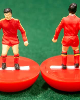 Belgium World Cup 1986 - Team + 2 substitutes and spare keeper (SAME KIT OF THE RODDED KEEPER) in SUBBUTEO REPLICA GREEN BOX from the 70s