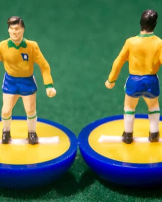 Brazil World Cup 1986 - Team in COLORED REPLICA SUBBUTEO BOX (on the cover name, figure and logo of the contained team)