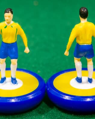 Brasil World Cup 2002 - Team + 2 substitutes and spare keeper (SAME KIT OF THE RODDED KEEPER) in Soccer3D BOX