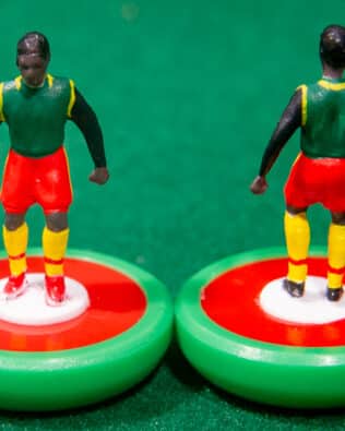 Cameroon World Cup 2002 - Team in SUBBUTEO REPLICA GREEN BOX from the 70s