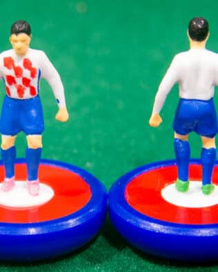 Croatia World Cup 2002 - Team + 2 substitutes and spare keeper (SAME KIT OF THE RODDED KEEPER) in Soccer3D BOX