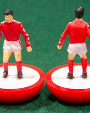 Denmark World Cup 1998 - Team + 2 substitutes and spare keeper (SAME KIT OF THE RODDED KEEPER) in COLORED REPLICA SUBBUTEO BOX (on the cover name, figure and logo of the contained team)
