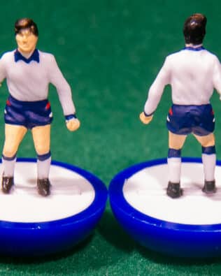 England World Cup 1990 - Team + 2 substitutes and spare keeper (SAME KIT OF THE RODDED KEEPER) in SUBBUTEO REPLICA GREEN BOX from the 70s