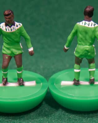 Nigeria World Cup 1994 - Team + 2 substitutes and spare keeper (SAME KIT OF THE RODDED KEEPER) in COLORED REPLICA SUBBUTEO BOX (on the cover name, figure and logo of the contained team)