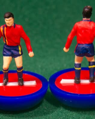 Spain World Cup 1994 - Team + 2 substitutes and spare keeper (SAME KIT OF THE RODDED KEEPER) in Soccer3D BOX