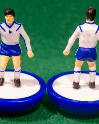 USA World Cup 1990 - Team + 2 substitutes and spare keeper (SAME KIT OF THE RODDED KEEPER) in SUBBUTEO REPLICA GREEN BOX from the 70s