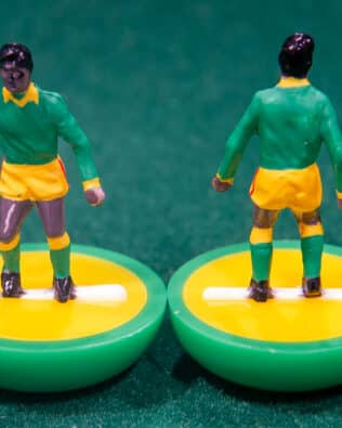 Zaire World Cup 1974 - Team + 2 substitutes and spare keeper (SAME KIT OF THE RODDED KEEPER) in SUBBUTEO REPLICA GREEN BOX from the 70s